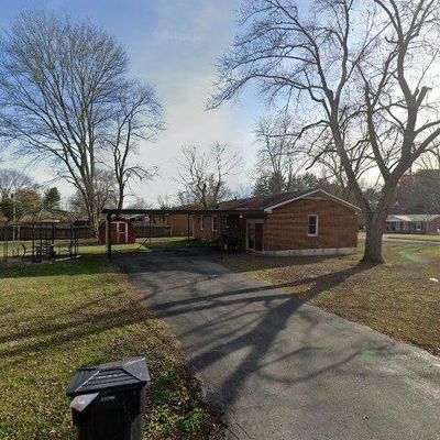 1201 S Polk St, Tullahoma, TN 37388