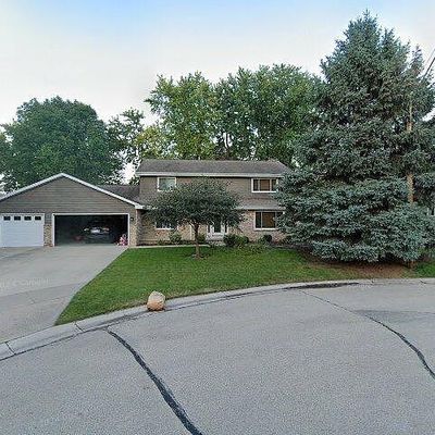 1210 Glenayre Dr, Neenah, WI 54956