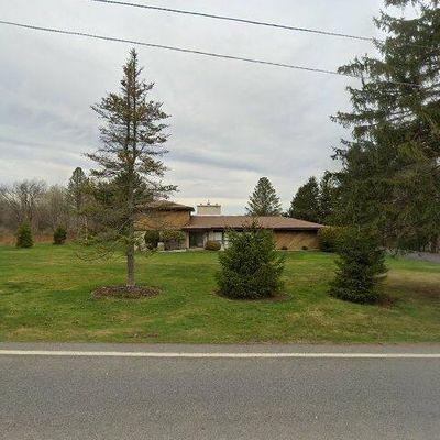 1212 Country Club Rd, Clarks Summit, PA 18411