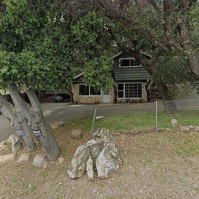 145 Ventura Ave, Oak View, CA 93022