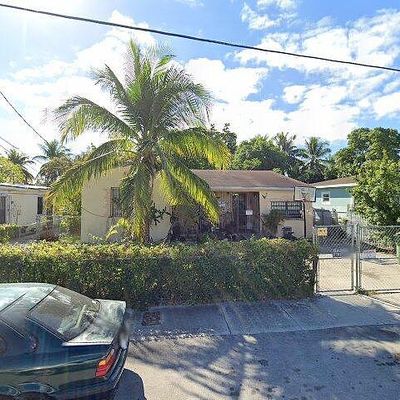 1450 Nw 35 Th St, Miami, FL 33142