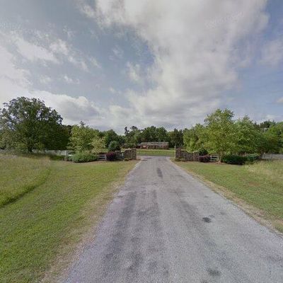 147 Steele Rd, Starkville, MS 39759