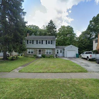 147 Stonehenge Rd, Rochester, NY 14609