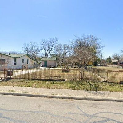 148 Doolittle St, San Antonio, TX 78211