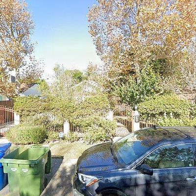 14817 Hartsook St, Sherman Oaks, CA 91403