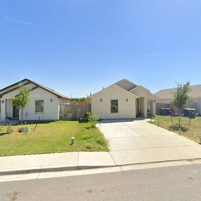 1521 Tesis Dr, Laredo, TX 78046