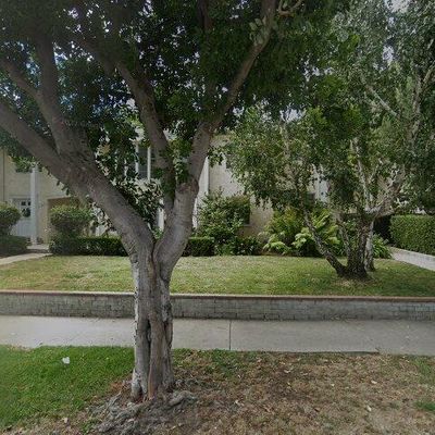 15234 Dickens St, Sherman Oaks, CA 91403