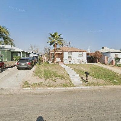 1530 Crestview Dr, Bakersfield, CA 93305