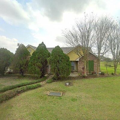 134 E 26 Th Pl, Larose, LA 70373