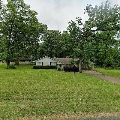 135 Susan Dr, Pineville, LA 71360