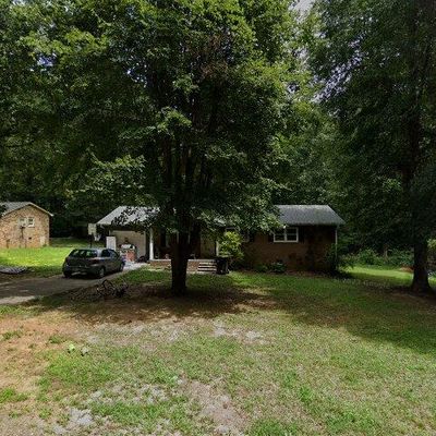 1397 Oak Hill Dr, Morganton, NC 28655