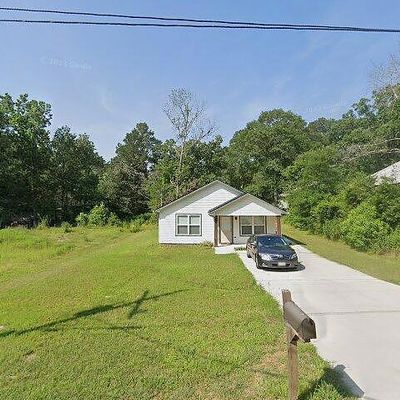 14 Walnut Ln, Huntsville, TX 77320