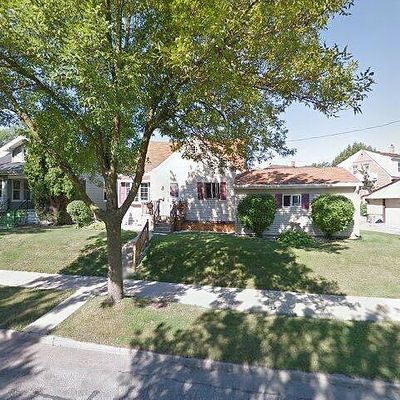 1641 S 53 Rd St, Milwaukee, WI 53214