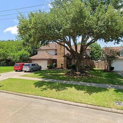 16451 Dunmoor Dr, Houston, TX 77059