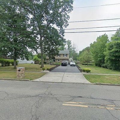 167 Pinebrook Rd, Manalapan, NJ 07726