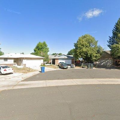 1689 Bahama St, Aurora, CO 80011