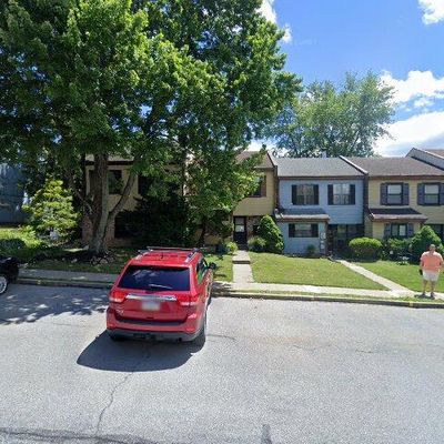 1707 Redwood Ct, Allentown, PA 18104