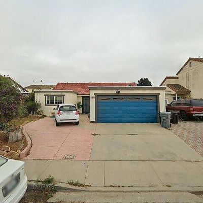 1721 Madrid Cir, Salinas, CA 93906