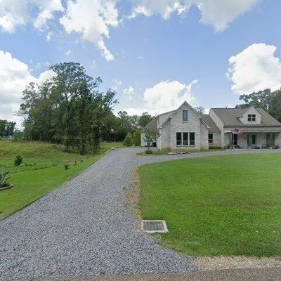 17229 Swamp Rd E, Prairieville, LA 70769