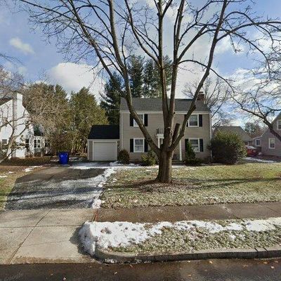 174 Woodrow St, West Hartford, CT 06107