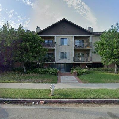 17522 Sherman Way #202, Van Nuys, CA 91406