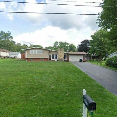 177 Ren Lee Ave, Ellwood City, PA 16117