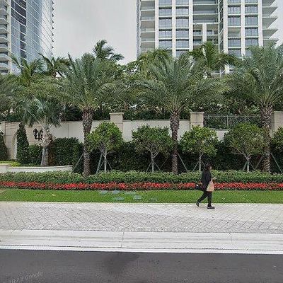 17901 Collins Ave #902, Sunny Isles Beach, FL 33160