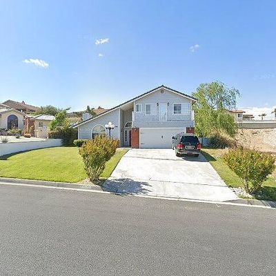 17990 Vista Point Dr, Victorville, CA 92395