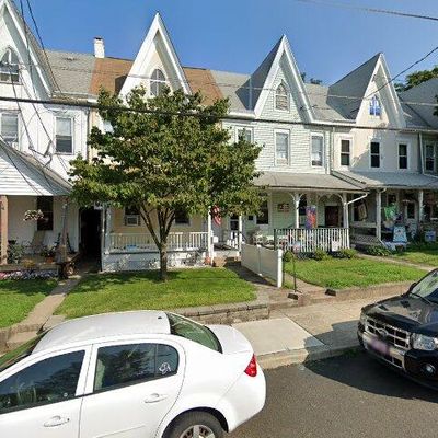 18 S 8 Th St, Perkasie, PA 18944