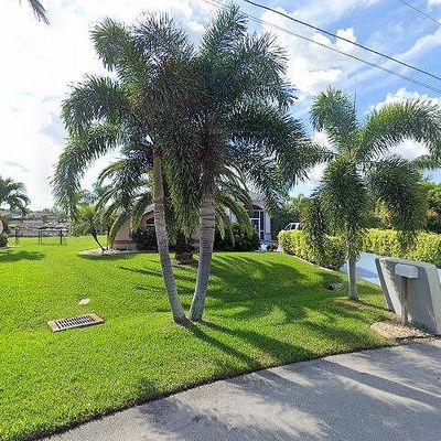 1800 Se 21 St St, Cape Coral, FL 33990