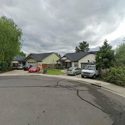 1548 Inverness Dr, Medford, OR 97504