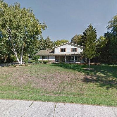 15710 Kata Dr, Elm Grove, WI 53122