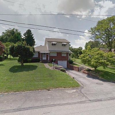 1575 Woodlawn Dr, Latrobe, PA 15650