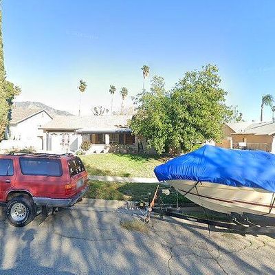 1575 Olive Tree Ln, Highland, CA 92346