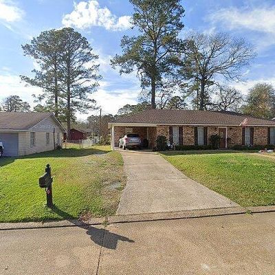 158 Deerbrook Trl, Pineville, LA 71360