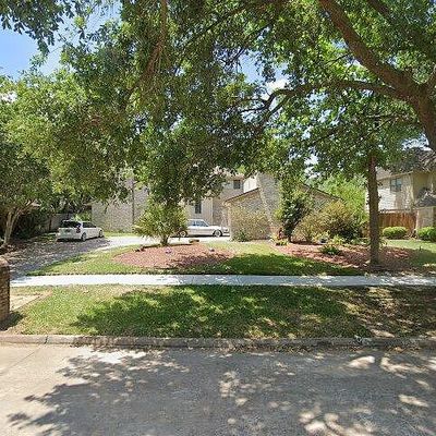 15915 Larkfield Dr, Houston, TX 77059