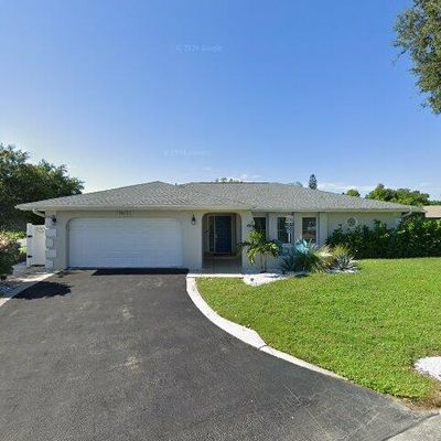 1613 Fig Ln, Naples, FL 34105