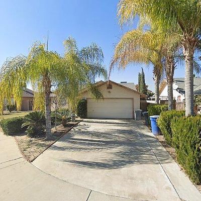 1613 York St, Delano, CA 93215