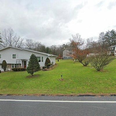 162 S Old Turnpike Rd, Drums, PA 18222