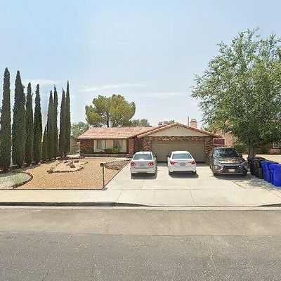 16201 Wimbleton Dr, Victorville, CA 92395