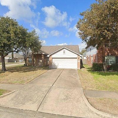 16222 Autumn Leigh Dr, Houston, TX 77083