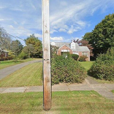 1635 Ratzer Rd, Wayne, NJ 07470