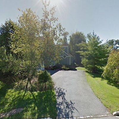 2 Boxwood Dr, Morristown, NJ 07960