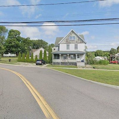 2 Clark St, Pawcatuck, CT 06379