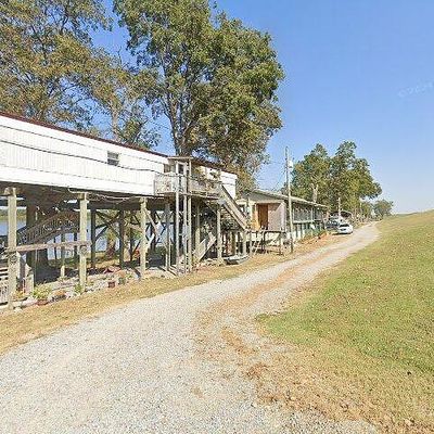 2 Greenwood Miller Rd, Beulah, MS 38726