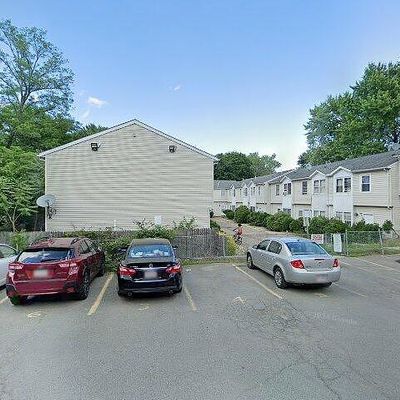 2 Howe Ter #18, Dorchester, MA 02125