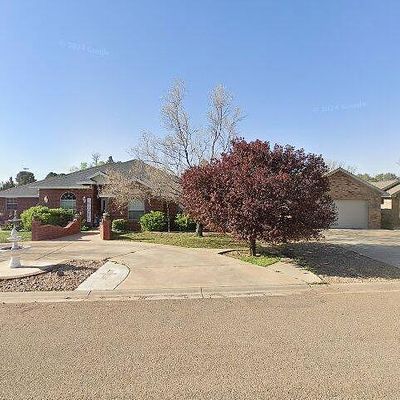 2001 1/2 W Beech St, Portales, NM 88130