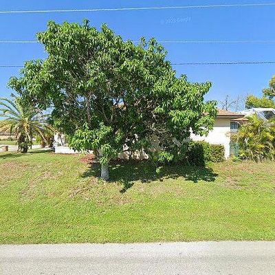 2001 Sw 32 Nd St, Cape Coral, FL 33914