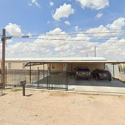 2010 Mora St, Carlsbad, NM 88220