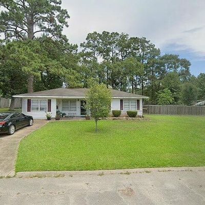 202 Elm St, Silsbee, TX 77656